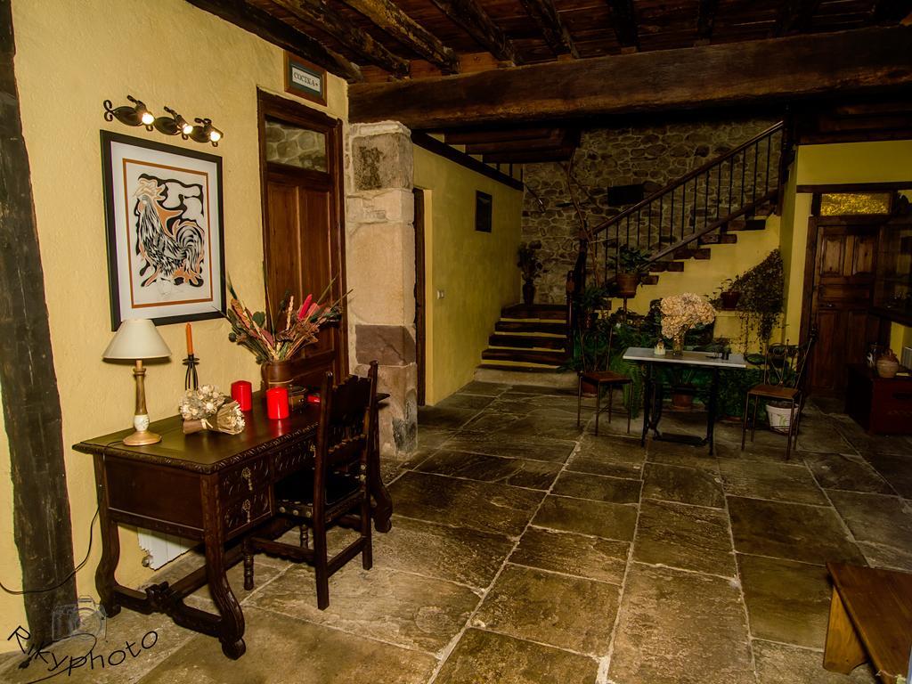 Posada Corral Mayor La Serna  ภายนอก รูปภาพ